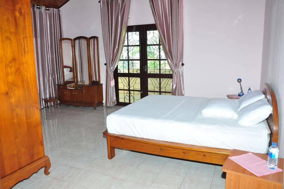 Sugandi Inn Kochchikade Exterior foto